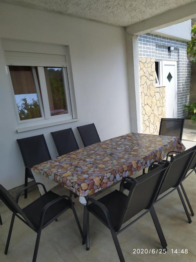 Apartment Valeria Lopar Εξωτερικό φωτογραφία