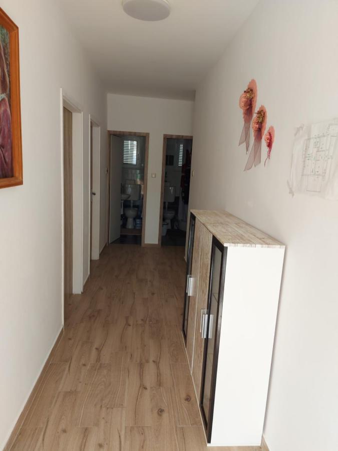 Apartment Valeria Lopar Εξωτερικό φωτογραφία