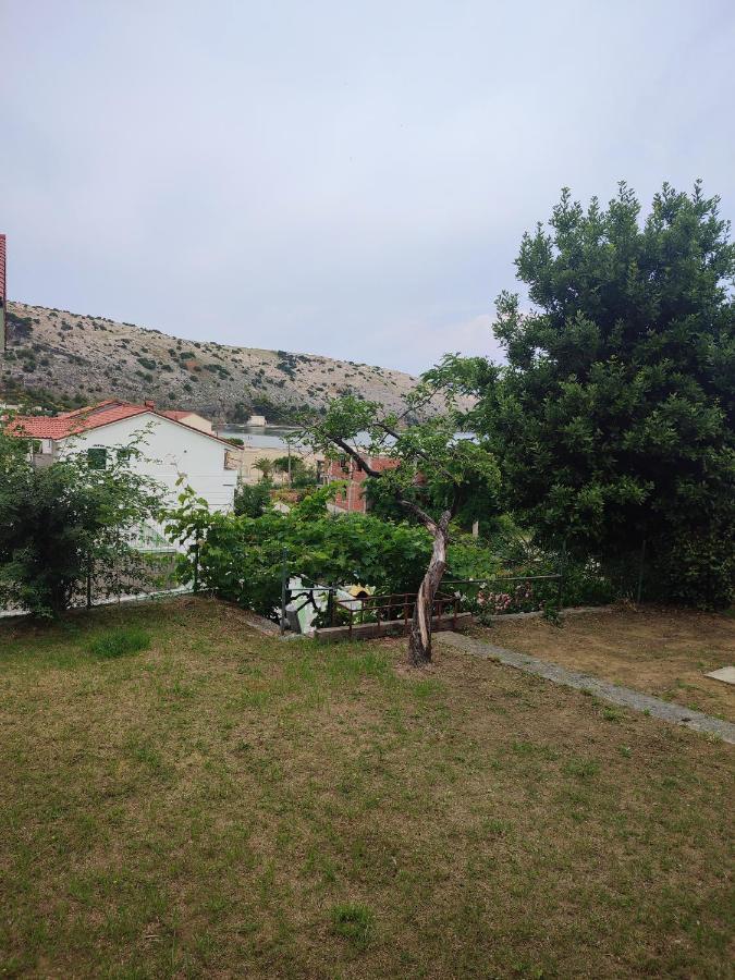 Apartment Valeria Lopar Εξωτερικό φωτογραφία