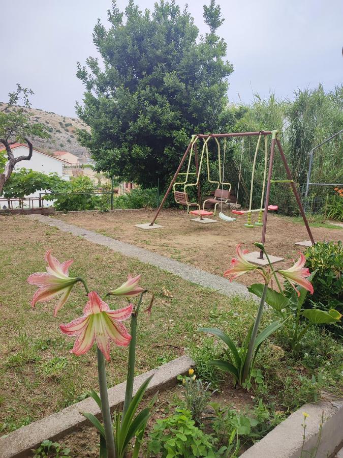 Apartment Valeria Lopar Εξωτερικό φωτογραφία